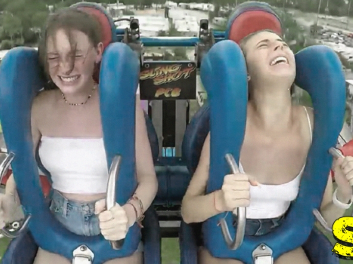 Boobs fall out on sling shot 💖 Hotties slingshot ride best s