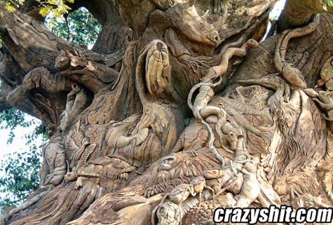 Pretty Cool Tree Carvings