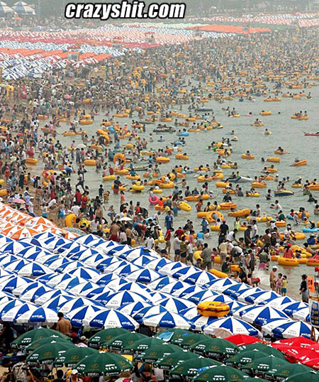 A day at the beach in china