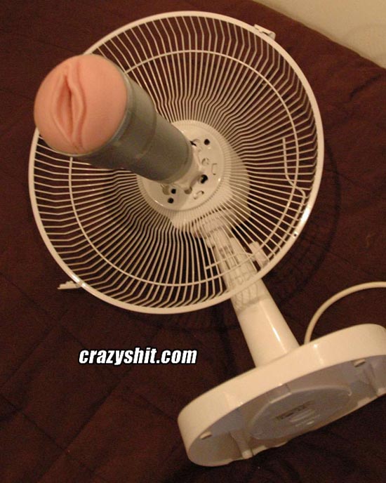 Fan Spinning Porn - CrazyShit.com | Sit and spin - Crazy Shit