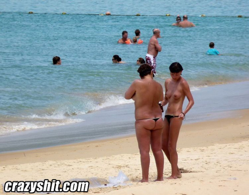500px x 392px - CrazyShit.com | Take Your D.U.F.F. To The Nude Beach Day ...