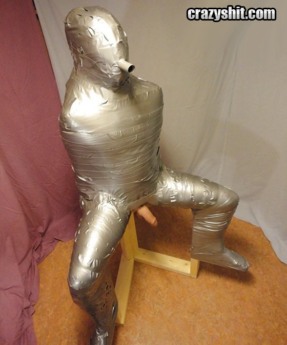 560px x 672px - CrazyShit.com | Who Used All The Duct Tape? - Crazy Shit!