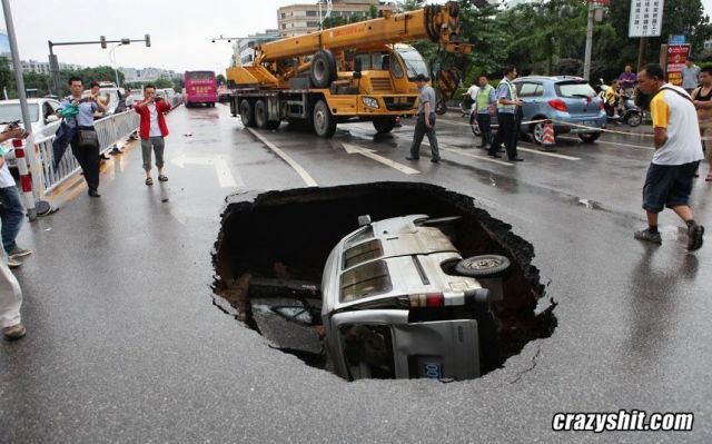 Sink holes = awesome!