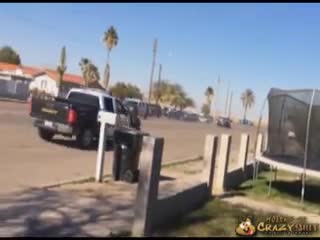 CrazyShit.com | Cops Shoot Man In The Back - Crazy Shit