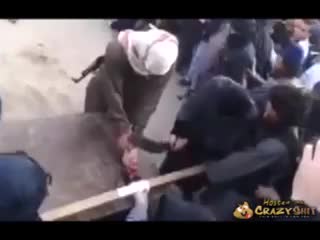 CrazyShit.com | Nothing But Dull Blades In Saudi Arabia - Crazy Shit