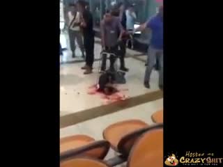 CrazyShit.com | Kicking The Wrong Guy
