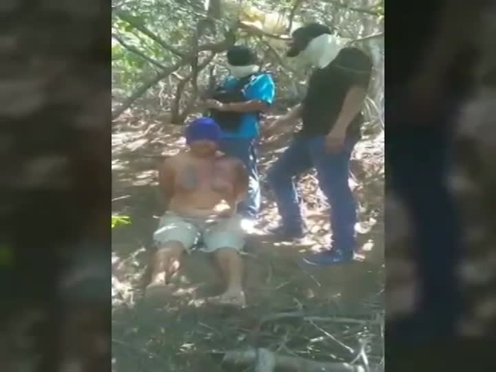 CrazyShit.com | Extortionist cruelly murdered by cartel in Acapulco, Mexico - Crazy Shit