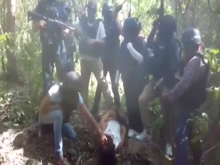 CrazyShit.com | Mexican cartel behead a rival - Crazy Shit