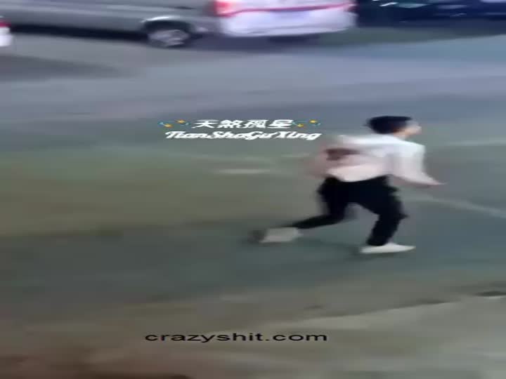 CrazyShit.com | Betrayed guy kills GF - Crazy Shit