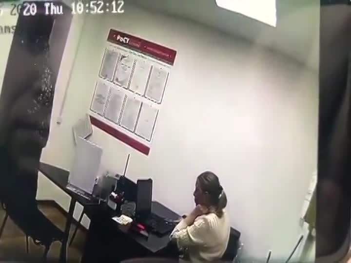 CrazyShit.com | Robbery Caught on Tape - Crazy Shit