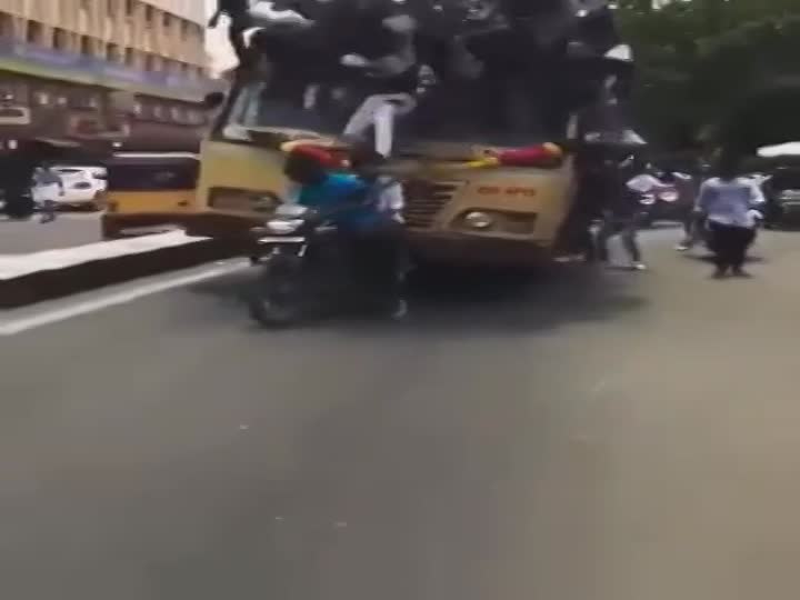 CrazyShit.com | Indian Public Transport - Crazy Shit