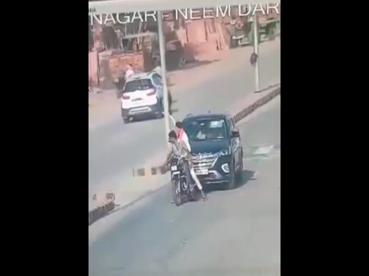 CrazyShit.com | Murder of doctor couple in India - Crazy Shit