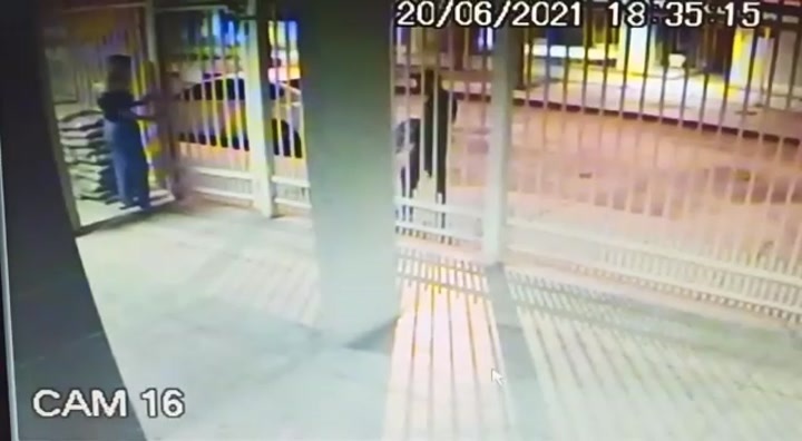 CrazyShit.com | Girl shot dead by EX husband
