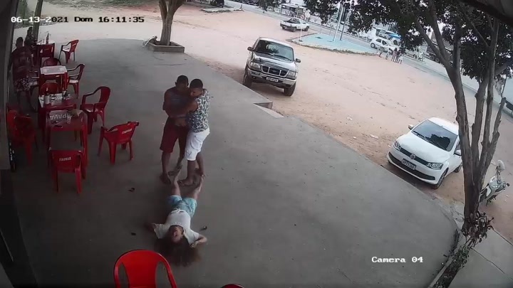 CrazyShit.com | Girl brutally knocked out by EX BF - Crazy Shit