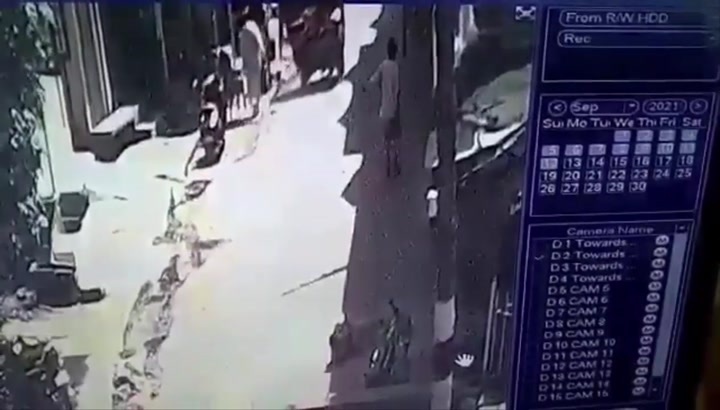 CrazyShit.com | Murder of police sub inspector in India - Crazy Shit