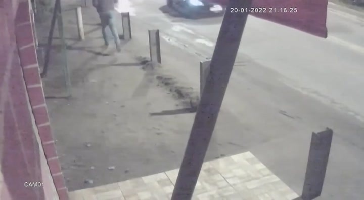 CrazyShit.com | PSYCHO STABS WOMAN ON THE STREETS - Crazy Shit
