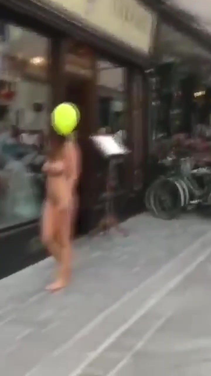 CrazyShit.com | walking on the streets naked - Crazy Shit