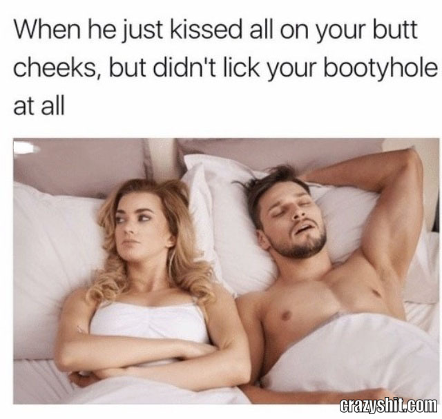 kissing butt cheeks
