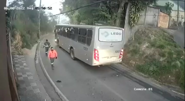 CrazyShit.com | robbed the girl and fuck the thief