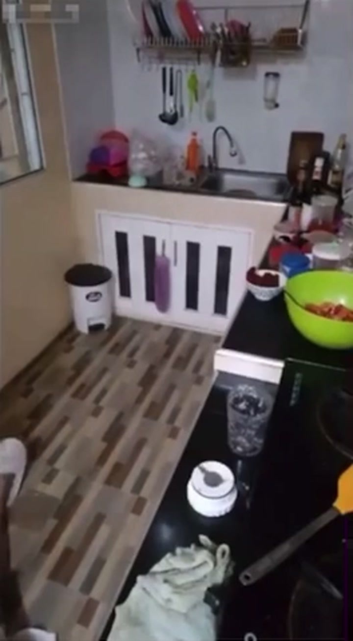CrazyShit.com | A woman drops dead while cooking on live stream - Crazy Shit
