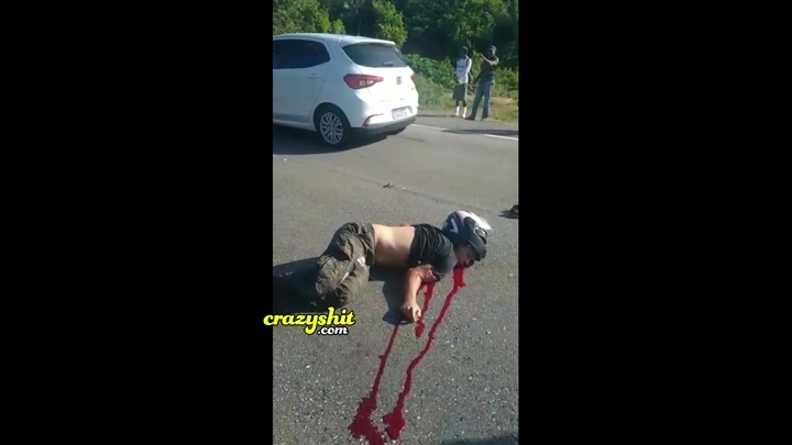 CrazyShit.com | Police officer killed in motorcycle crash - Crazy Shit
