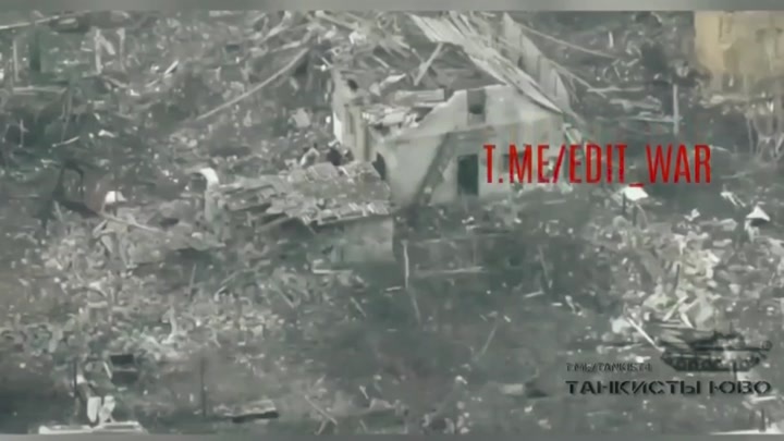 CrazyShit.com | Ukraine soldier wanted to throw a grenade but accidenly blew himself - Crazy Shit