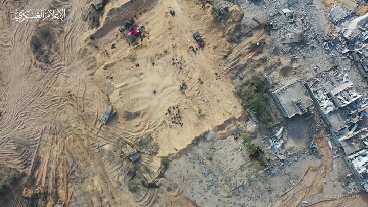 CrazyShit.com | Hamas killing IDF soldiers with Yard Darts - Crazy Shit