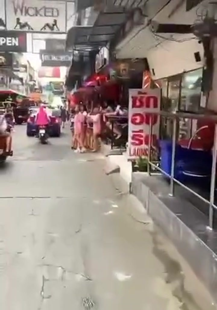 CrazyShit.com | Thailand street overcrowded with sex workers - Crazy Shit