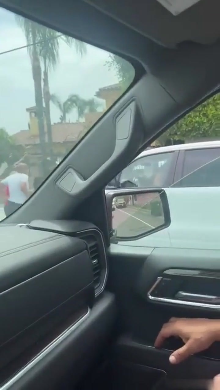 CrazyShit.com | Crazy Naked Guy In Public - Crazy Shit