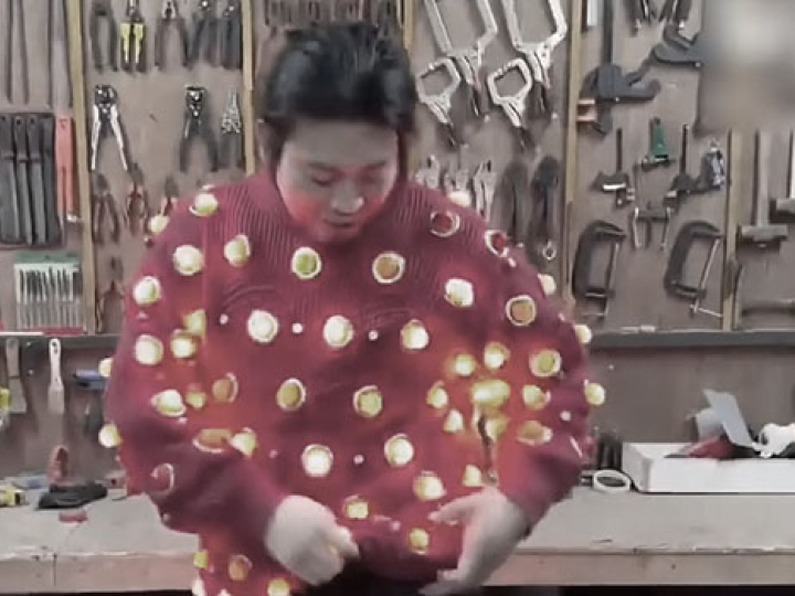 CrazyShit.com | CRAZY TECH SHIT XL - Crazy Shit