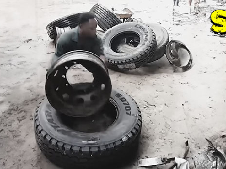 CrazyShit.com | 19 PEOPLE DEFINITELY HAVING A ...  