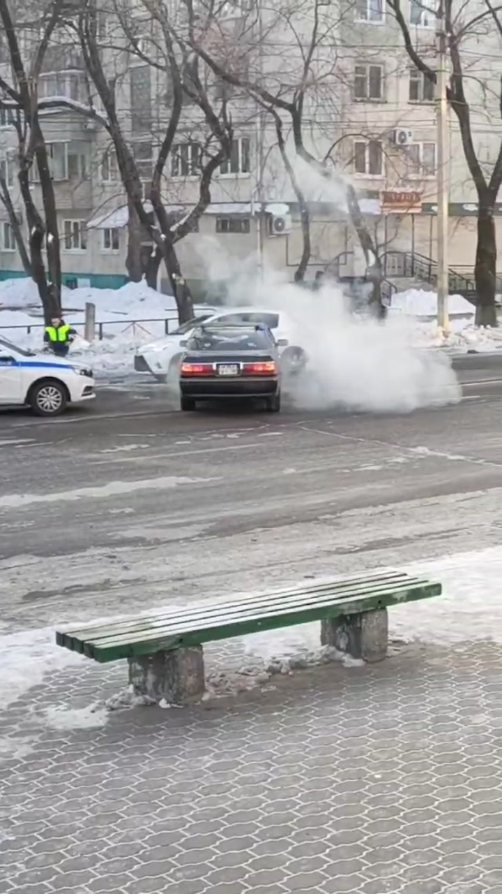 CrazyShit.com | Winter day. - Crazy Shit