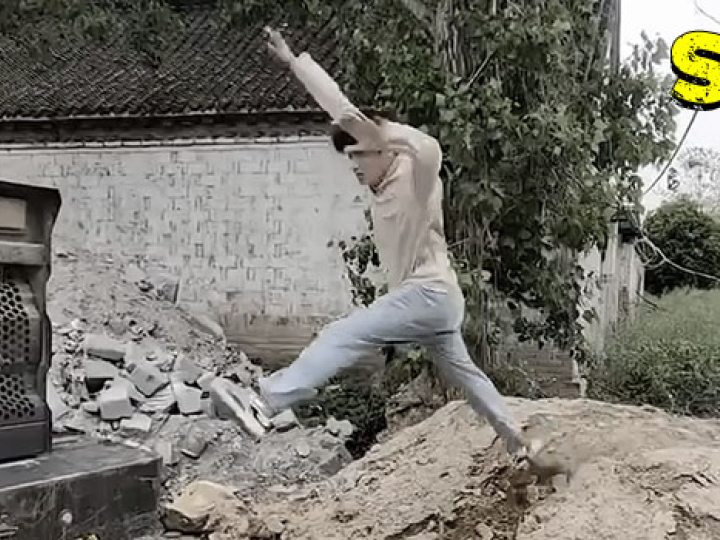 CrazyShit.com | 16 PEOPLE DEFINITELY HAVING A SHITTIER DAY THAN YOU - Crazy Shit