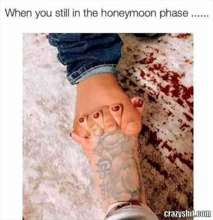 hony,oon stage
