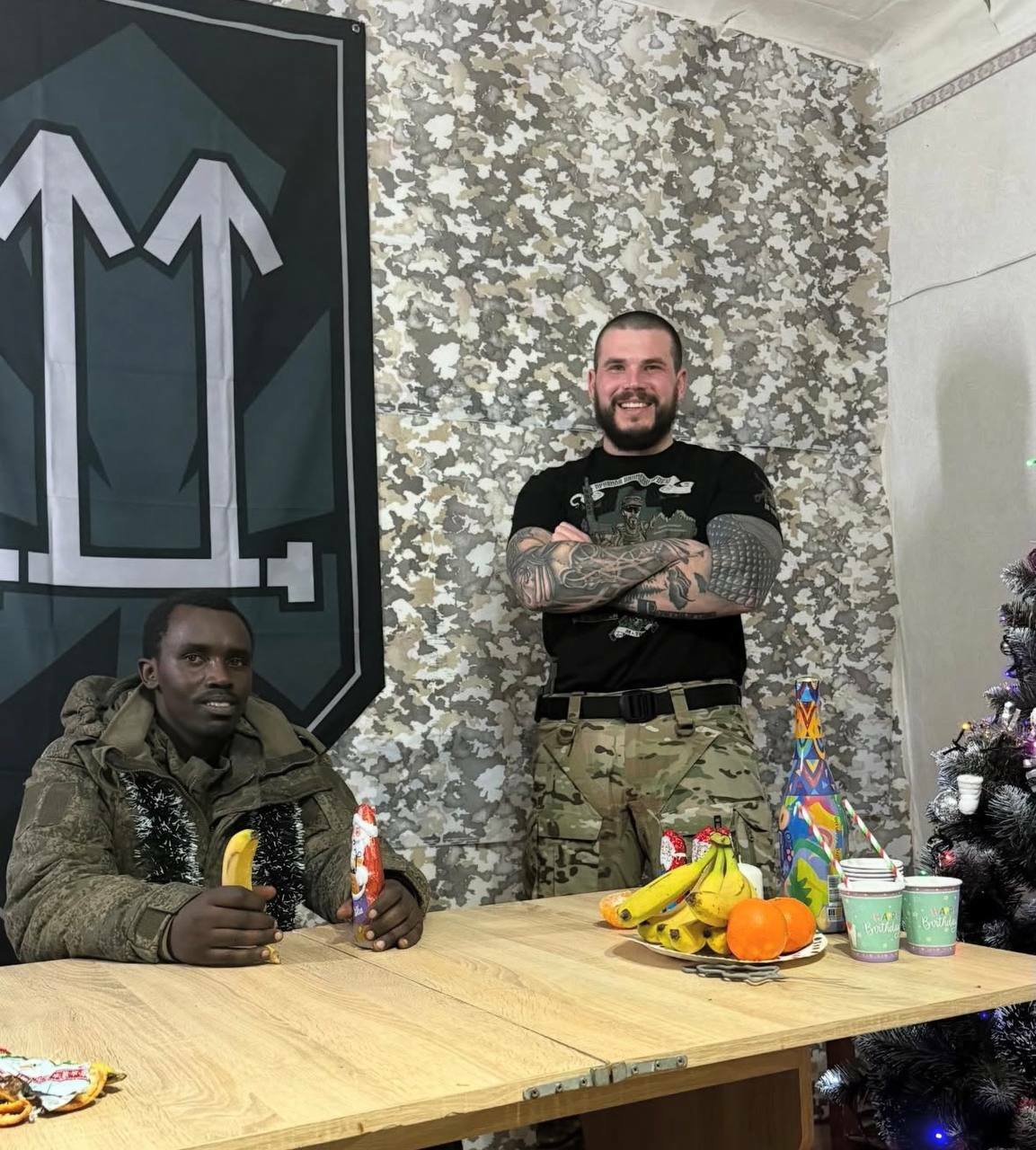 Newly recruited rusian soldiers get presents when surrender
