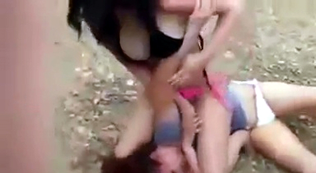 1 GIRL WAS DEFINITELY UNPREPARED FOR THIS FIGHT