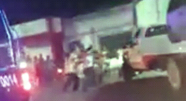 TOW TRUCK DRIVER DOESN'T GIVE A FUCK: RUNS OVER CROWD