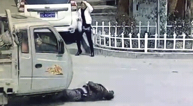 LADY WITNESSES DEATH, LADY DOESN'T CARE