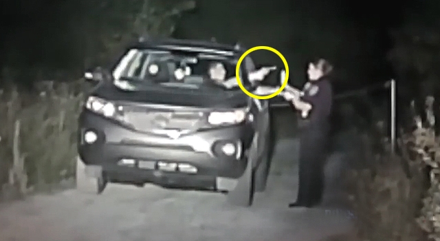 ALL ANGLES OF THAT FEMALE COP SHORT-CIRCUITING IN ILLINOIS