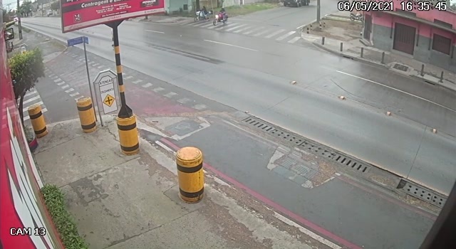 Man Attacks Speeding Truck