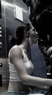 blowjob into the elevator