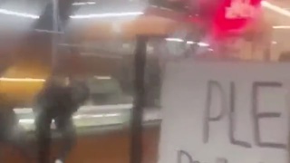 Smash And Grab Robbery In Los Angeles Diamond District!