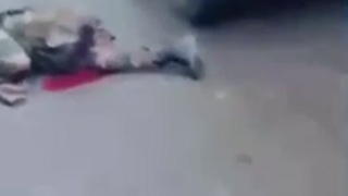 Indian army man screams like a little girl afte getting smoked by Kashmiri freedom fighters