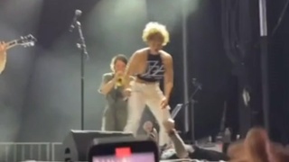 Fan Wants Singer's Urine