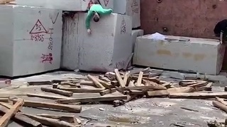 OK, ready? 1... 2.... 3....