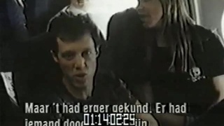 Red Hot Chili Peppers' Anthony Kiedis raps and flashing his cock and balls in public jet flight (Dutch subtitles)