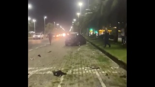Brazilian robber was chased and destroyed by a victim's car