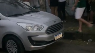 Brazilian beaten by several giant men