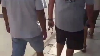 Thief cruelly beaten to death in front of police in Peru