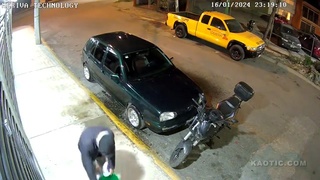 Mexican Arsonist Sets Himself And Car On Fire
